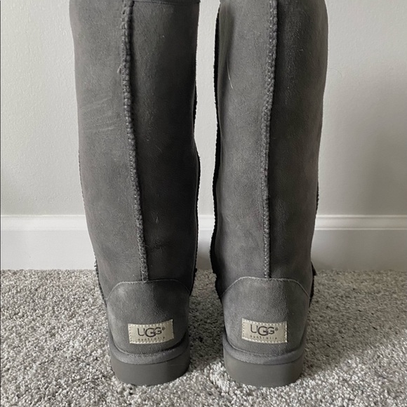 Tall Ugg boots-Gray - Picture 3 of 5